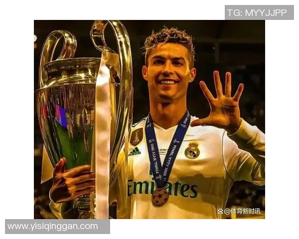 从普通足球员到璀璨球星成长之路与背后努力的真实故事 从普通足球员到璀璨球星成长之路与背后努力的真实故事